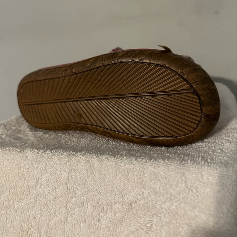 Red Sandles - Picture 3 of 3